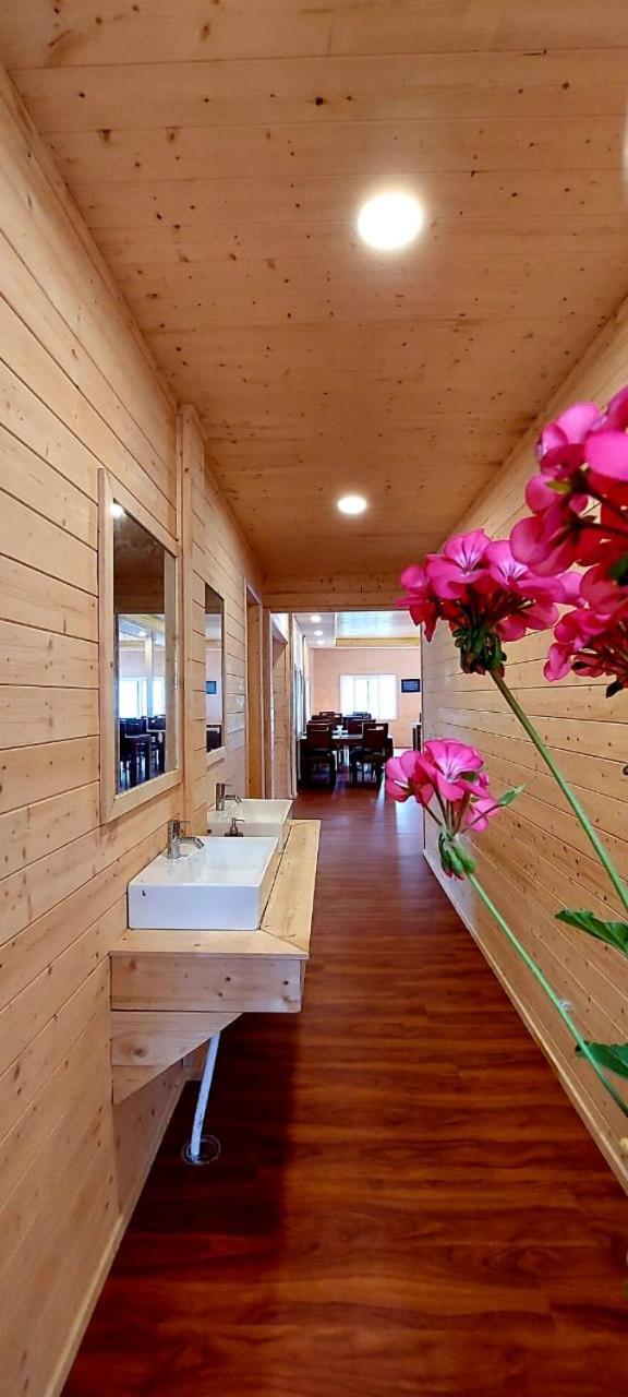 Vanprastha Resorts Dwarahat Экстерьер фото